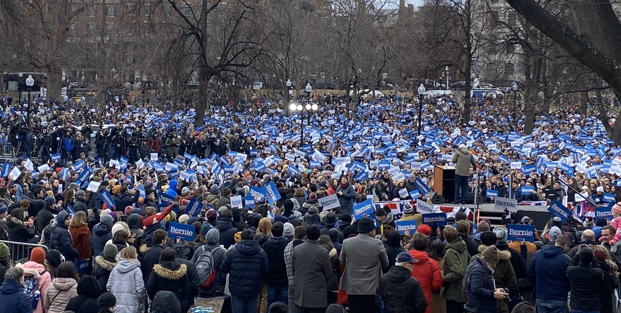 Sanders draws crowd of 13,000 to Boston rally
